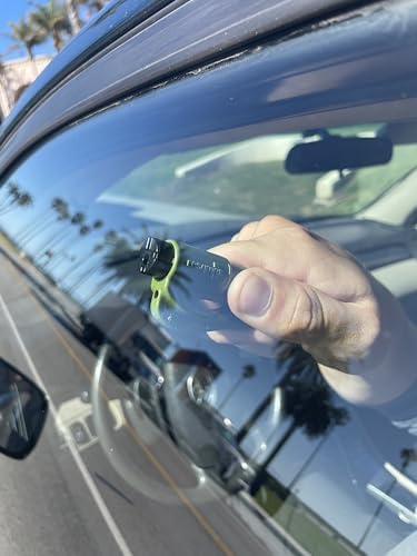 resqme The Original Emergency Keychain Car Escape Tool, 2-in-1 Seatbelt Cutter - Image 6