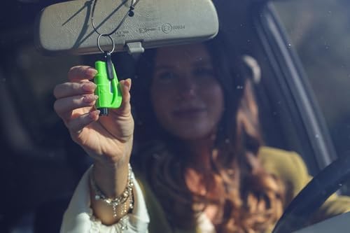 resqme The Original Emergency Keychain Car Escape Tool, 2-in-1 Seatbelt Cutter - Image 4